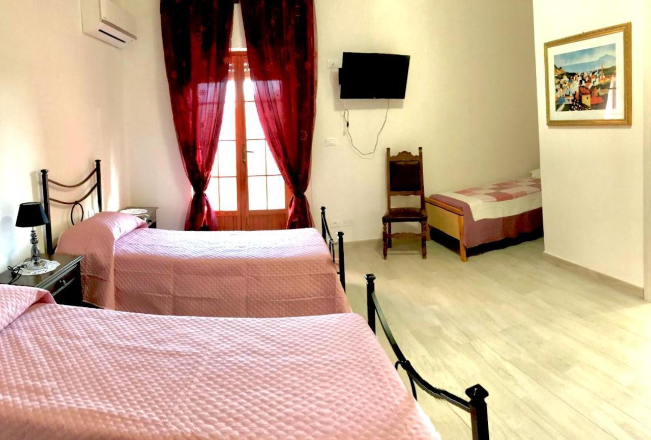 Casa Andreana Bed & Breakfast Uri Exterior foto
