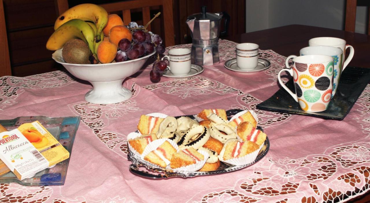 Casa Andreana Bed & Breakfast Uri Exterior foto